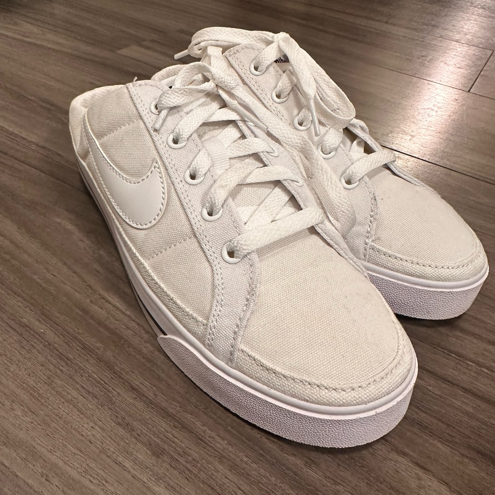 COPY - Nike Court Legacy Mule Slip On Shoes